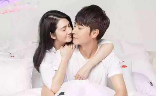 娱乐圈的吃瓜情侣是谁,甜蜜互动背后的秘密恋情  第1张